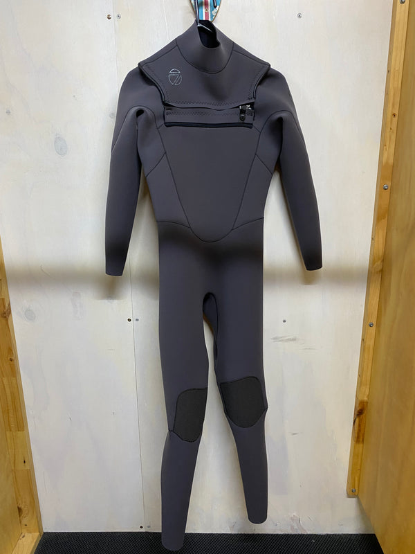 Clearance Men's MAX Ultra 3/2mm Chest Zip Glued Winter Wetsuit