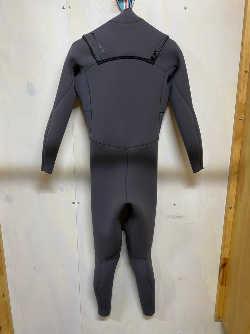 Clearance Men's MAX Ultra 3/2mm Chest Zip Glued Winter Wetsuit