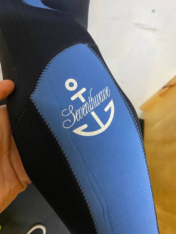 Clearance Used 4/3 Sample Winter Wetsuit Size 8